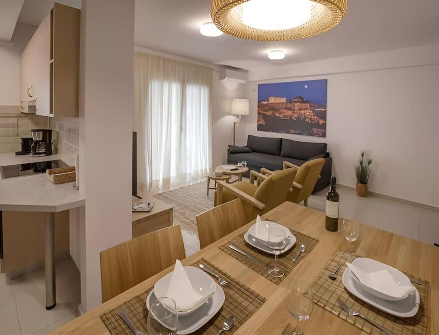 Modern Apartment In The Heart Of The City أثينا المظهر الخارجي الصورة